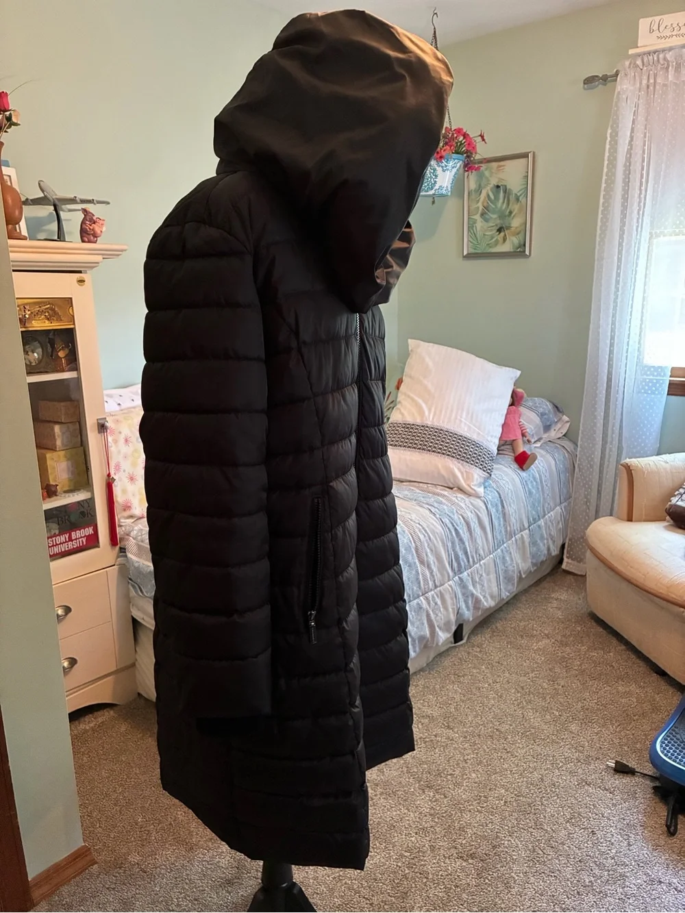 Women's Black Puffer Coat with Oversized Collar and hood